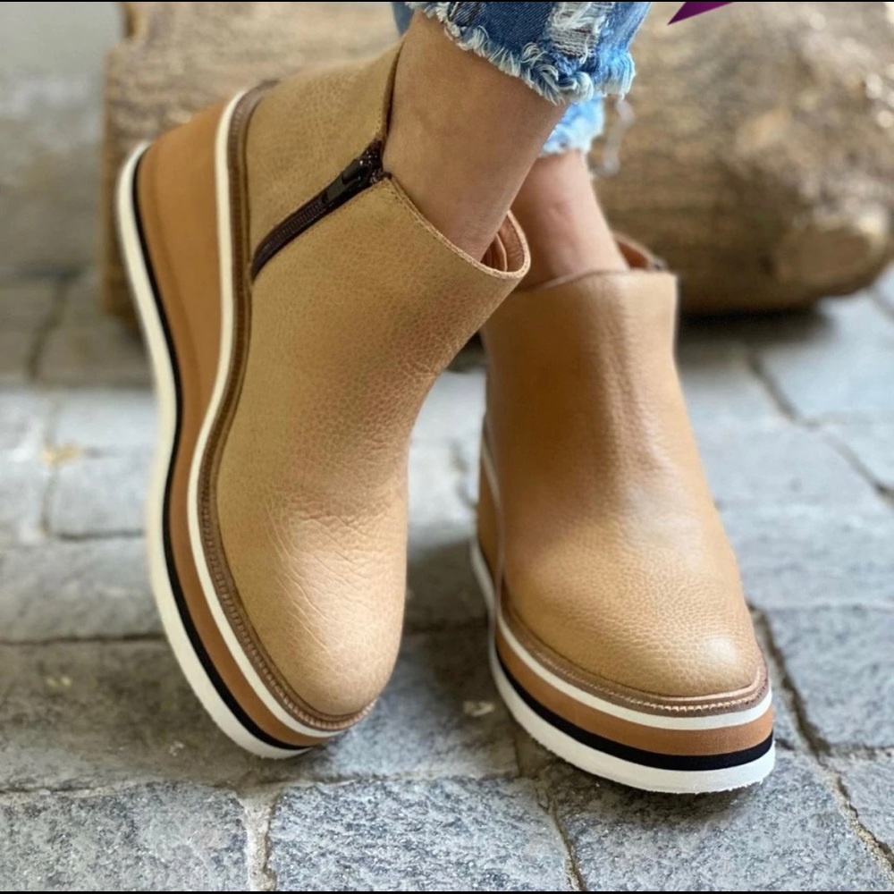 Arcofit booties size 8.5